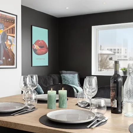 Stylish I Center I Free Parking Harstad